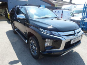 2021 Mitsubishi L200 2.2 Di-D Dc Barbarian X Auto 4WD Euro 6 (s/s) 4dr in Black — image 3