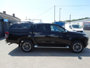 2021 Mitsubishi L200 2.2 Di-D Dc Barbarian X Auto 4WD Euro 6 (s/s) 4dr in Black — image 4