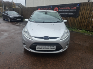 2012 Ford Fiesta 1.4 Tdci Dpf Titanium in Silver — image 2