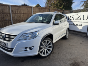 2010 Volkswagen Tiguan 2.0 Tdi R-Line in White — image 4