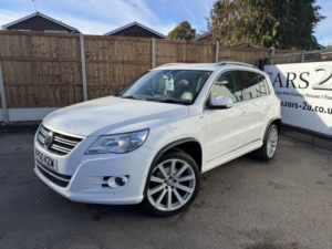 2010 Volkswagen Tiguan 2.0 Tdi R-Line in White — image 5