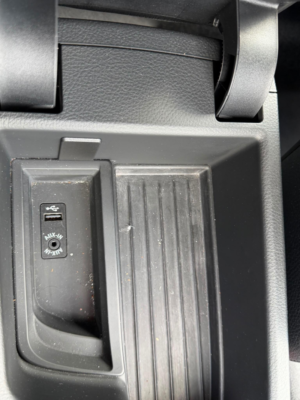 2012 BMW 3 Series 2.0 320d Se Auto Euro 5 (s/s) 4dr in Silver — image 6
