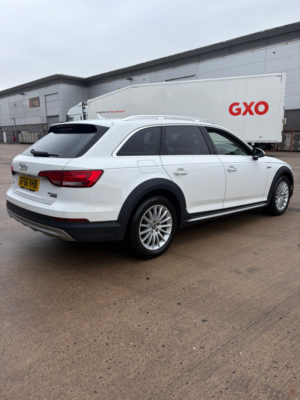 2017 Audi A4 Allroad 3.0 Tdi V6 Estate 5dr Diesel S Tronic Quattro Euro 6 (s/s) (218 Ps) in White — image 5