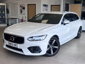 2019 Volvo V90 2.0 R-Design D4 in White — image 5