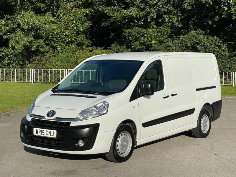 2015 Toyota Proace 2.0 1200 Hdi Fwd L2 H1 5dr in White — image 1