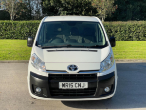 2015 Toyota Proace 2.0 1200 Hdi Fwd L2 H1 5dr in White — image 2
