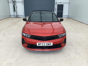 2023 Vauxhall Astra 1.6 12.4kwh Gs Auto Euro 6 (s/s) 5dr in Red — image 2