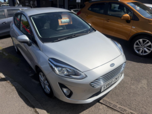 2018 Ford Fiesta 1.1 Ti-Vct Zetec Hatchback 5dr Petrol Manual Euro 6 (s/s) (85 Ps) in Multicolour — image 3