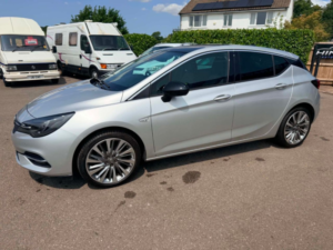 2021 Vauxhall Astra 1.2 Turbo Griffin Edition Hatchback 5dr Petrol Manual Euro 6 (s/s) (145 Ps) in Silver — image 5