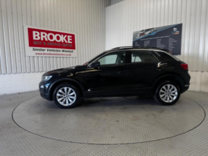 2020 Volkswagen T-Roc 1.5 Tsi Evo Se Euro 6 (s/s) 5dr in Black — image 6