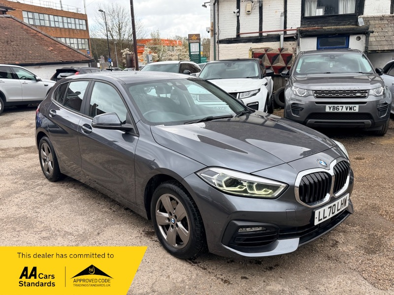 2020 BMW 1 Series 116d Se in Grey — image 1