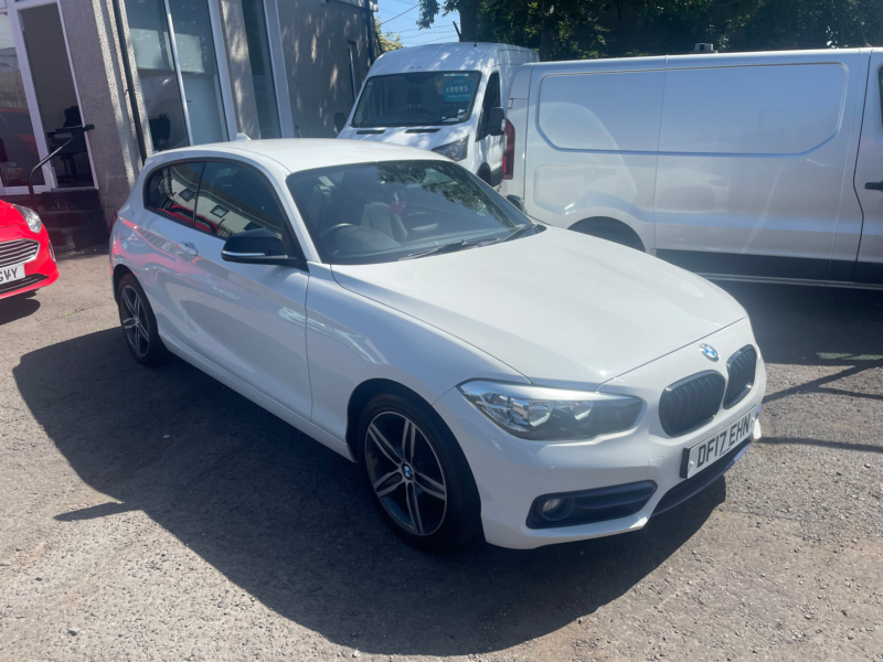 2017 BMW 1 Series 1.5 118i Sport Hatchback 3dr Petrol Manual Euro 6 (s/s) (136 Ps) in White — image 1