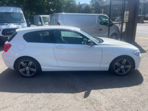 2017 BMW 1 Series 1.5 118i Sport Hatchback 3dr Petrol Manual Euro 6 (s/s) (136 Ps) in White — image 3