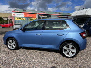 2017 Skoda Fabia 1.0 Tsi Se L in Blue — image 6