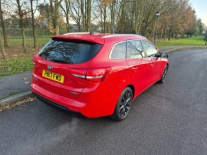2017 Kia Ceed 1.0 T-Gdi 3 Sportswagon 5dr Petrol Manual Euro 6 (s/s) (118 Bhp) in Red — image 5