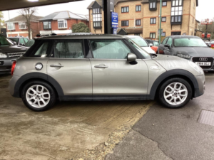 2018 MINI Hatch 2.0 Cooper S Euro 6 (s/s) 5dr in Silver — image 2