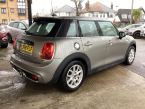 2018 MINI Hatch 2.0 Cooper S Euro 6 (s/s) 5dr in Silver — image 4
