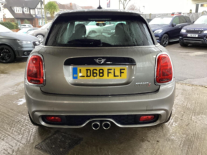 2018 MINI Hatch 2.0 Cooper S Euro 6 (s/s) 5dr in Silver — image 5