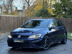 2018 Volkswagen Golf 2.0 Tsi R in Blue — image 3