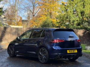 2018 Volkswagen Golf 2.0 Tsi R in Blue — image 5
