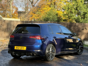 2018 Volkswagen Golf 2.0 Tsi R in Blue — image 6