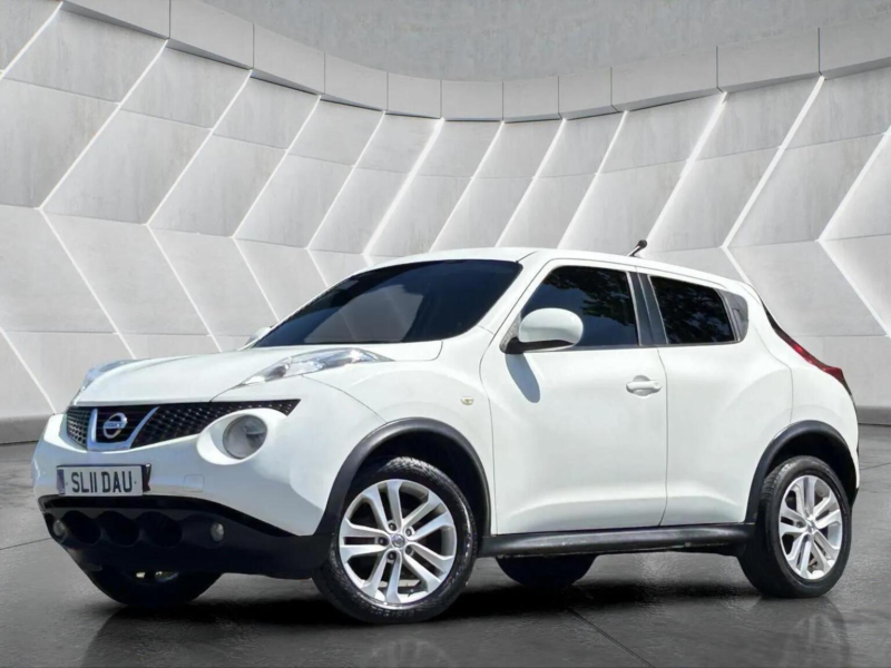2011 Nissan Juke 1.6 Acenta Euro 5 5dr in White — image 1