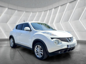 2011 Nissan Juke 1.6 Acenta Euro 5 5dr in White — image 3
