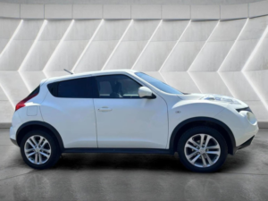 2011 Nissan Juke 1.6 Acenta Euro 5 5dr in White — image 4