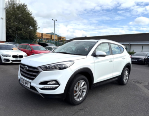 2016 Hyundai Tucson 1.7 Crdi Blue Drive Se Nav Euro 6 (s/s) 5dr in White — image 4