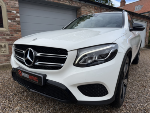 2019 Mercedes-Benz Glc 2.1 Glc220d Urban Edition in White — image 5