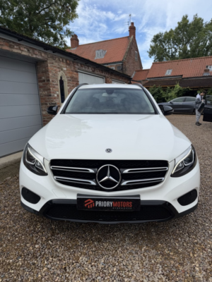 2019 Mercedes-Benz Glc 2.1 Glc220d Urban Edition in White — image 6