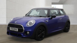 2019 MINI Hatch 1.5 Cooper Sport Euro 6 (s/s) 3dr in Blue — image 5