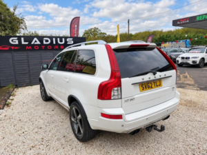 2013 Volvo Xc90 2.4 D5 R-Design Geartronic 4WD Euro 5 5dr in White — image 4