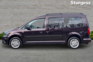 2016 Volkswagen Caddy Maxi Life 2.0 Tdi Bluemotion Tech DSG Euro 6 (s/s) 5dr in Purple — image 4