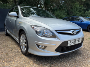 2010 Hyundai I30 1.4 Comfort Euro 5 5dr in Silver — image 4