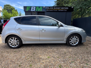 2010 Hyundai I30 1.4 Comfort Euro 5 5dr in Silver — image 5