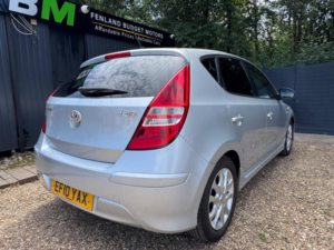 2010 Hyundai I30 1.4 Comfort Euro 5 5dr in Silver — image 6
