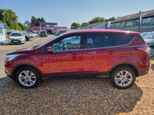 2017 Ford Kuga 2.0 Tdci Titanium AWD Euro 6 (s/s) 5dr in Red — image 3