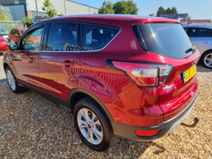 2017 Ford Kuga 2.0 Tdci Titanium AWD Euro 6 (s/s) 5dr in Red — image 6