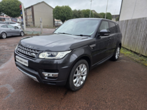2016 Land Rover Range Rover Sport 3.0 Sd V6 Hse in Grey — image 2