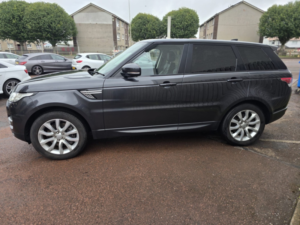 2016 Land Rover Range Rover Sport 3.0 Sd V6 Hse in Grey — image 3