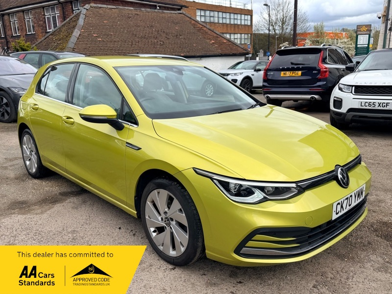 2020 Volkswagen Golf Style Etsi DSG in Yellow — image 1
