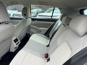 2020 Volkswagen Golf Style Etsi DSG in Yellow — image 4