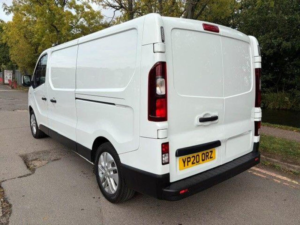 2020 Renault Trafic 2.0 Dci Energy 30 Sport Edc Lwb Standard Roof Euro 6 (s/s) 5dr in White — image 5