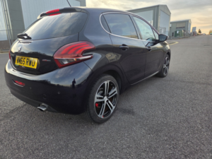 2016 Peugeot 208 1.2 Puretech Gt Line in Blue — image 3