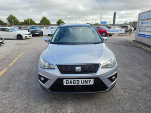 2019 SEAT Arona 1.6 Tdi Se Technology Lux Euro 6 (s/s) 5dr in Silver — image 2