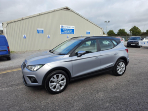 2019 SEAT Arona 1.6 Tdi Se Technology Lux Euro 6 (s/s) 5dr in Silver — image 3