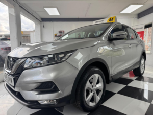 2019 Nissan Qashqai 1.3 Dig-T Acenta Premium Euro 6 (s/s) 5dr in Silver — image 3