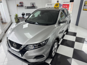 2019 Nissan Qashqai 1.3 Dig-T Acenta Premium Euro 6 (s/s) 5dr in Silver — image 6