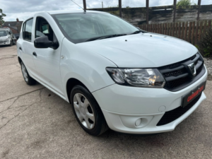 2013 Dacia Sandero 1.2 Ambiance in White — image 6